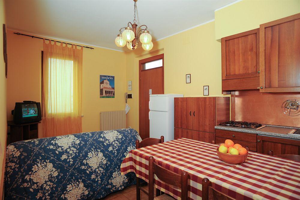 Agriturismo La Mora Assisi Buitenkant foto