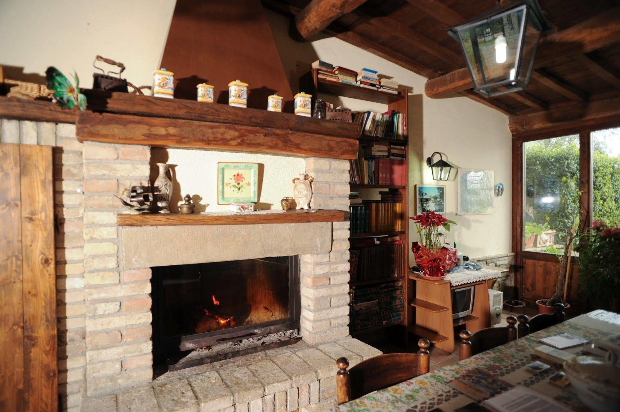 Agriturismo La Mora Assisi Buitenkant foto
