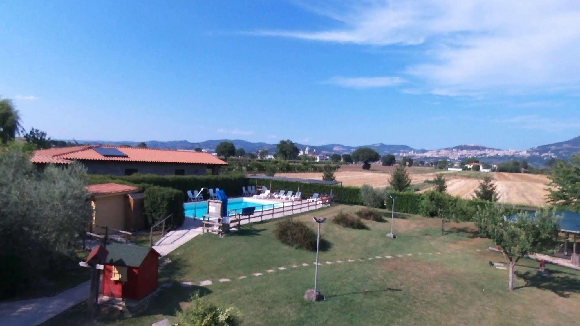 Agriturismo La Mora Assisi Buitenkant foto